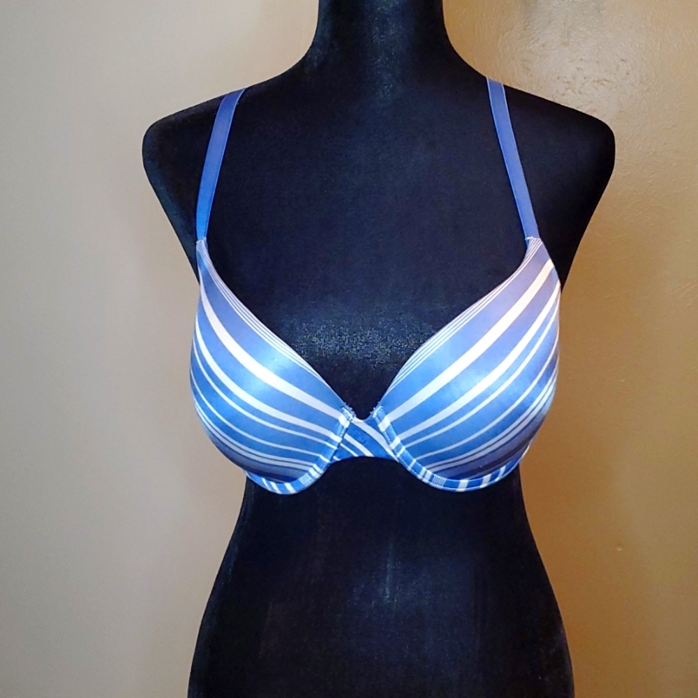 Victoria's Secret Bra- 32DD